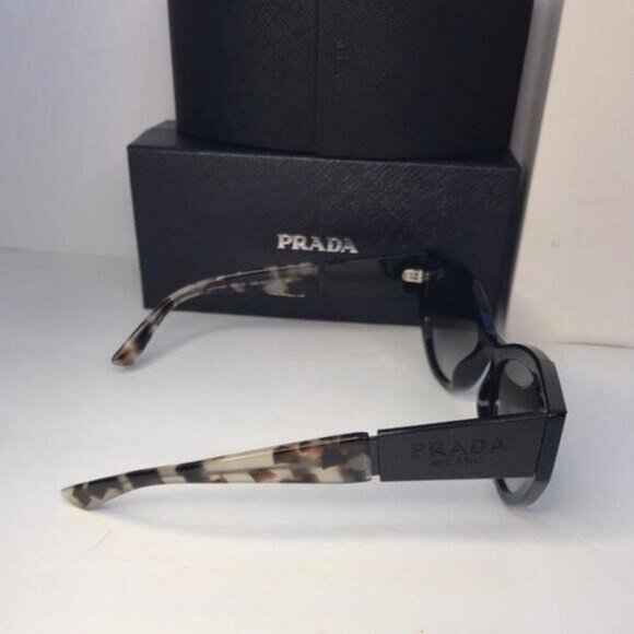 💯 Original Prada Grey Gradient Cat Eye Ladies Sunglasses PR 03WS 1AB0A7 55 - Picture 10 of 11